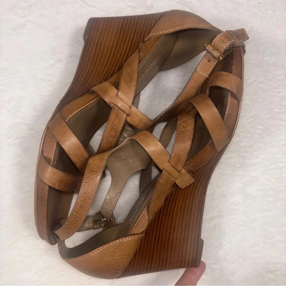 Ecco Kalac Strap‎ Platform Wedge Sandals Womens 40 Tan Floral Leather Open Shoe